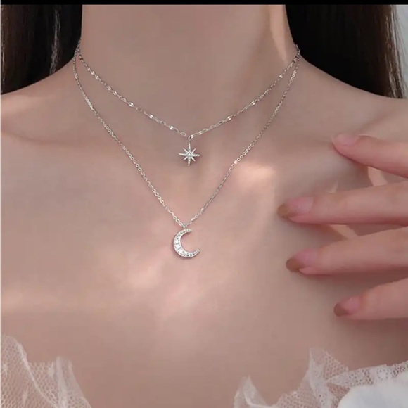 Jewelry - Women’s Double Layered Silver Chain Necklace